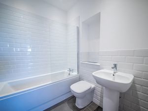 BATHROOM- click for photo gallery